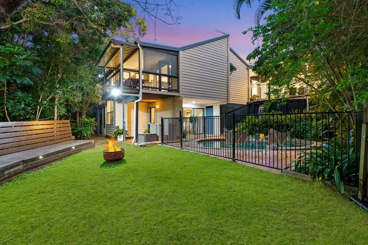 11 Vanimo Street, Chapel Hill QLD 4069