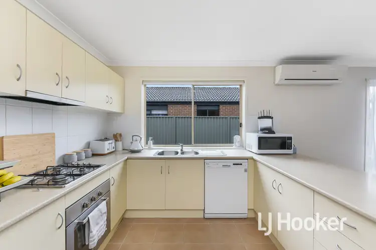 Sixth view of Homely house listing, 20 Maddock Drive, Cranbourne East VIC 3977