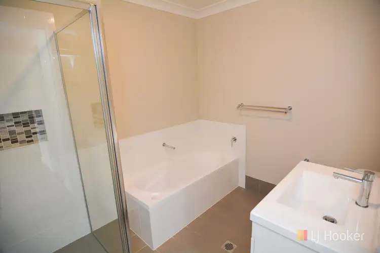 Fifth view of Homely villa listing, 5/15 Hoskins Avenue, Lithgow NSW 2790