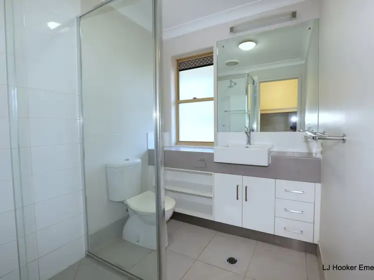 Sixth view of Homely house listing, 2 Chalmers Cres, Emerald QLD 4720