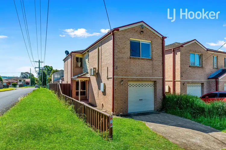 1/1a Euroka St, Ingleburn NSW 2565