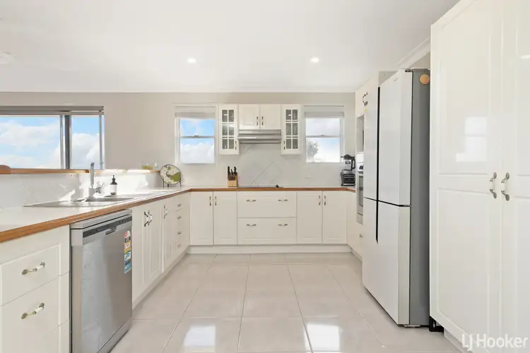 Fourth view of Homely house listing, 4 Selwyn Crescent, Norman Gardens QLD 4701