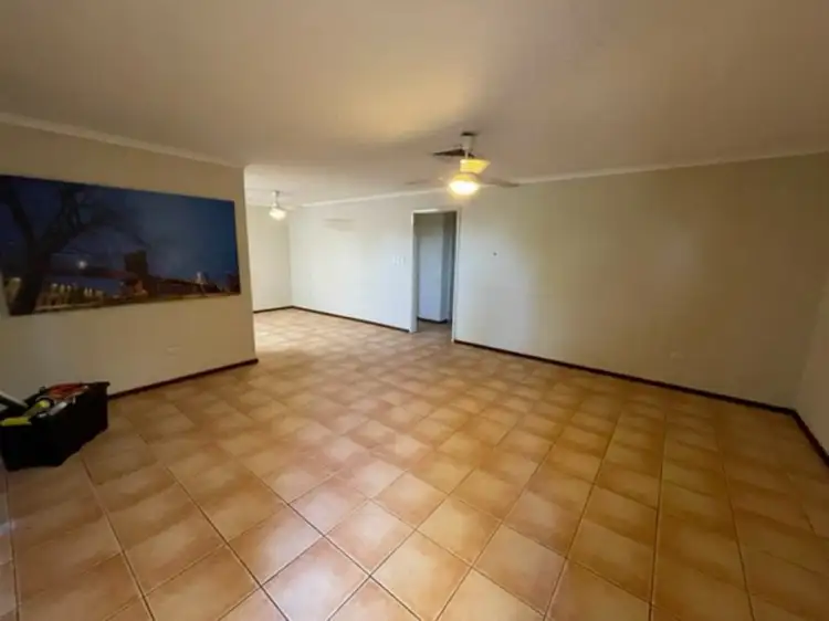 Unit 4/17 Bond Place, Pegs Creek WA 6714