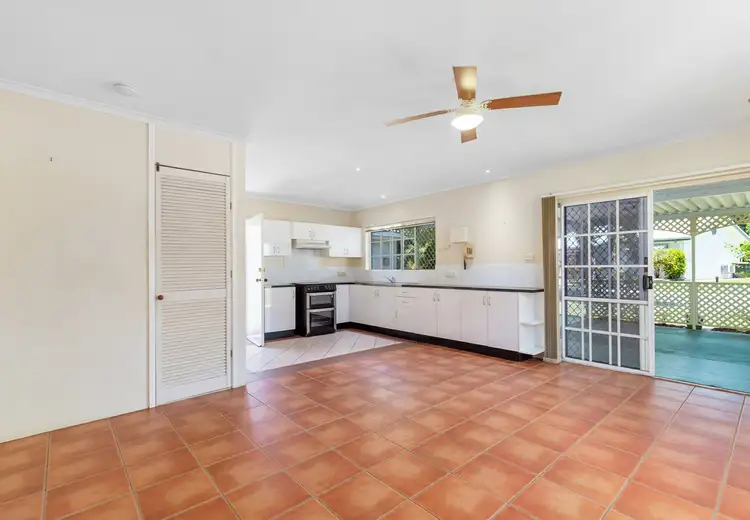 4/191-199 Woodward Street, Whitfield QLD 4870