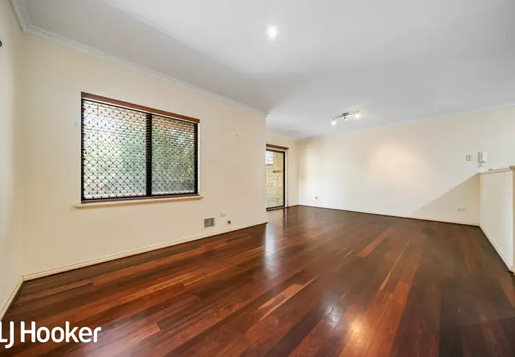 Fifth view of Homely townhouse listing, 2/174 Carnarvon Street, East Victoria Park WA 6101