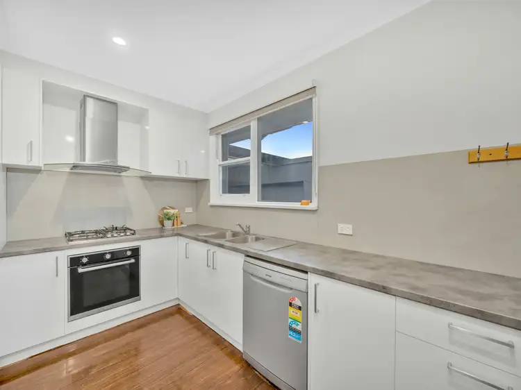 Sixth view of Homely house listing, 2 Alison St, Thomastown VIC 3074