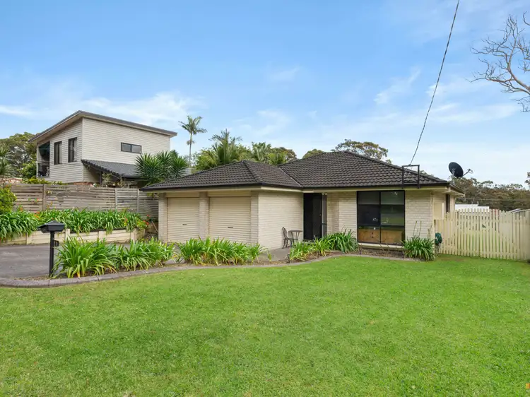 25 Christiansen Ave, Old Erowal Bay NSW 2540