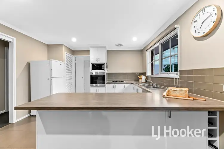 Third view of Homely house listing, 8 Damien Court, Pakenham VIC 3810