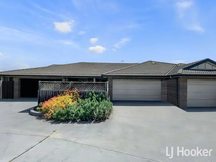 Villa 2/27-33 Eveleigh Court