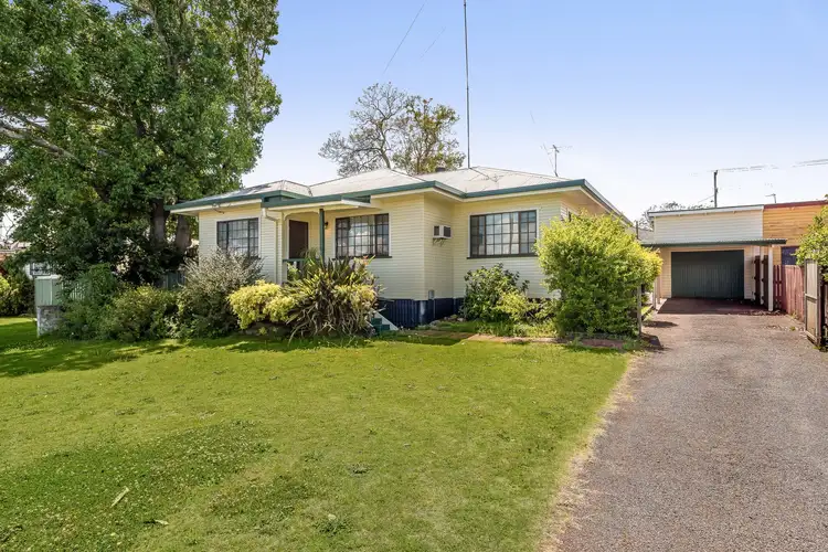 6 Loudon Street, South Toowoomba QLD 4350