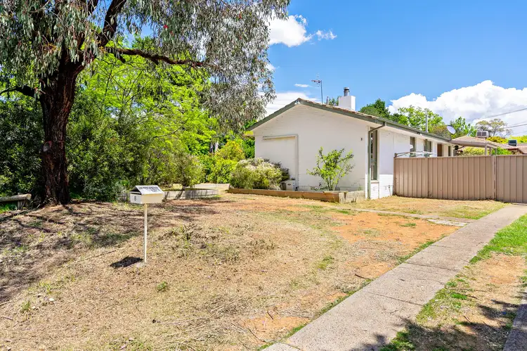 8 Foley Place, Holt ACT 2615
