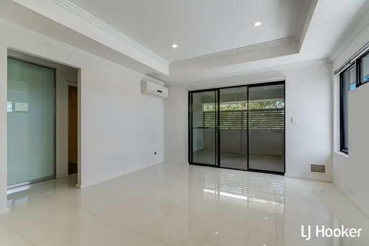 Fourth view of Homely apartment listing, 6/33 Ganfield Way, Balga WA 6061