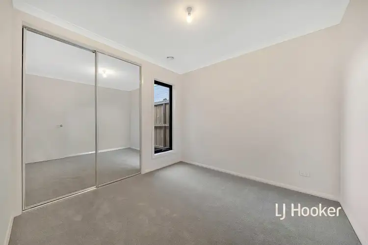 Fourth view of Homely house listing, 27 Hearthstone Circuit, Clyde North VIC 3978