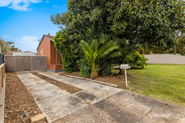 Second view of Homely house listing, 22 Eringa Court, Craigmore SA 5114