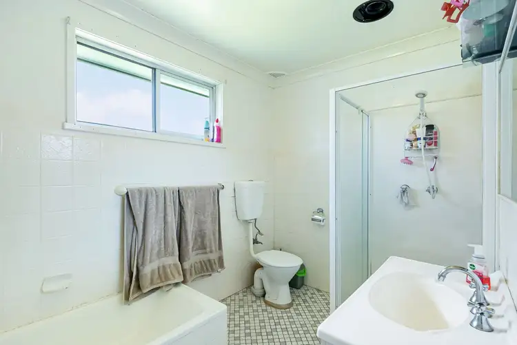 Fifth view of Homely house listing, 6 Ford Avenue, Mount Hutton NSW 2290