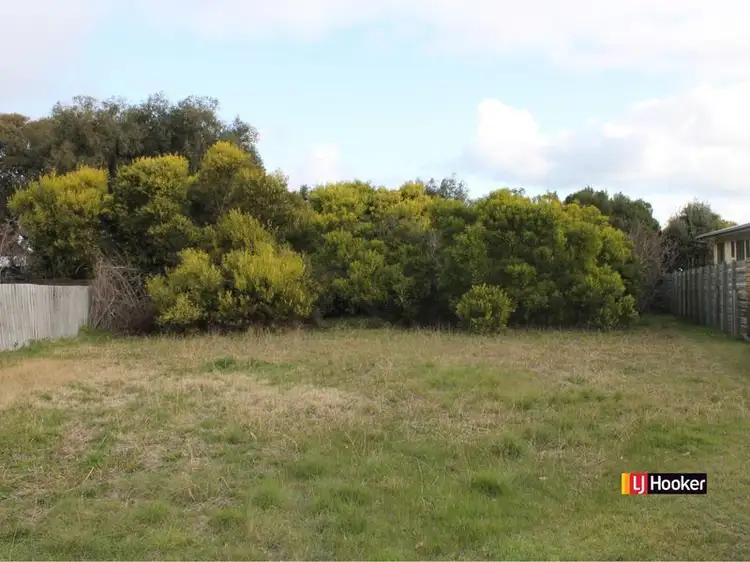 1 Smythe Place, Inverloch VIC 3996
