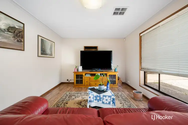 Fifth view of Homely house listing, 4 Bundarra Court, Craigmore SA 5114