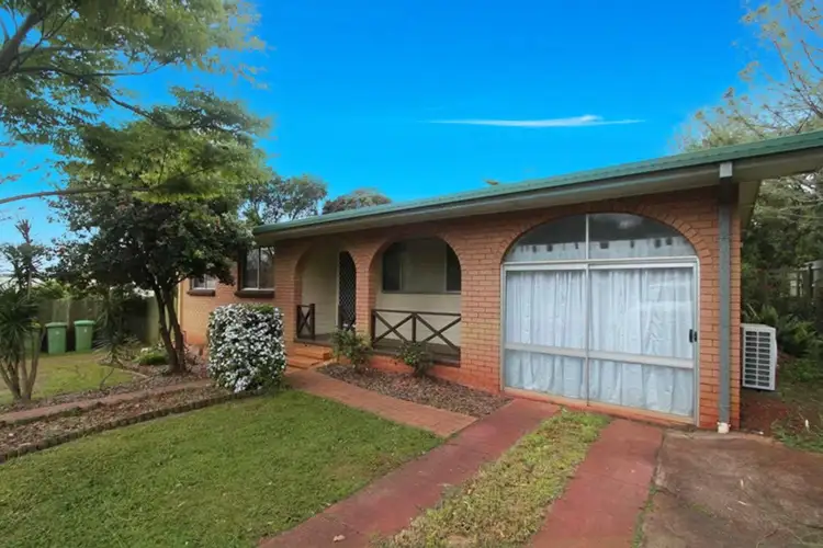 10 Holberton Street, Rockville QLD 4350