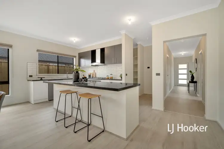 Sixth view of Homely house listing, 28 Cheddington Road, Cranbourne East VIC 3977