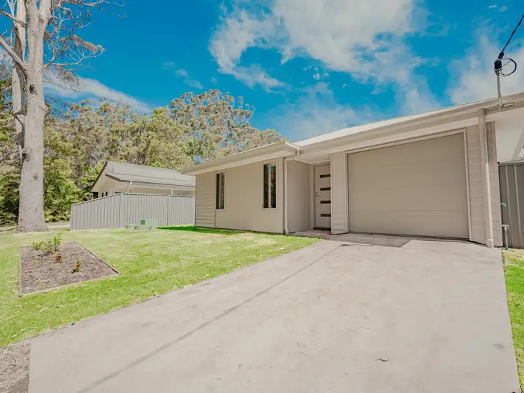 12 Canna St, Russell Island QLD 4184