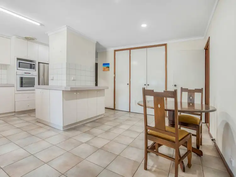 Fifth view of Homely house listing, 8 Jacobsen Way, Thornlie WA 6108