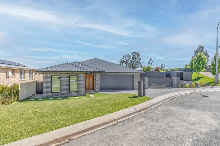 2 Shawcross Close, Lithgow NSW 2790