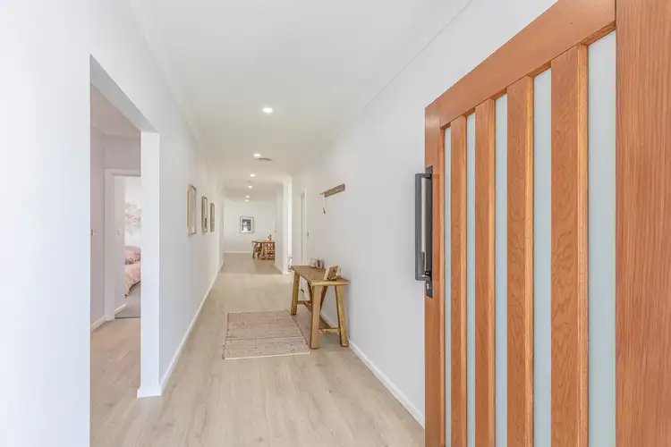 Fifth view of Homely house listing, 2 Shawcross Close, Lithgow NSW 2790