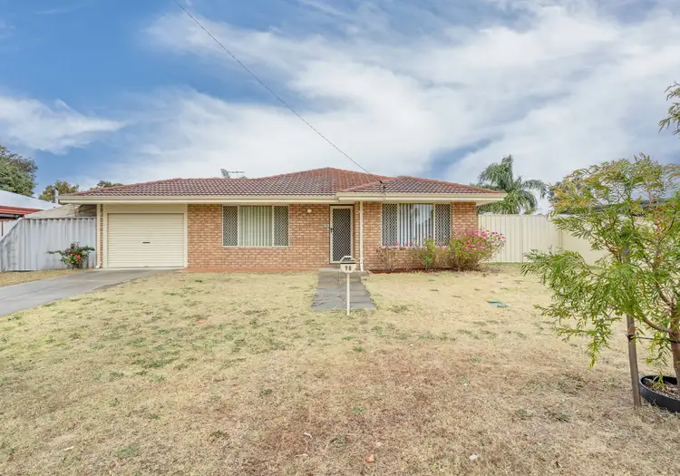 98 Gillam Drive, Seville Grove WA 6112