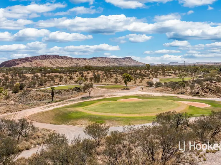 16 Range Crescent