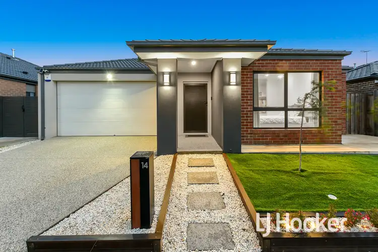 14 Clamoroso Drive, Clyde North VIC 3978
