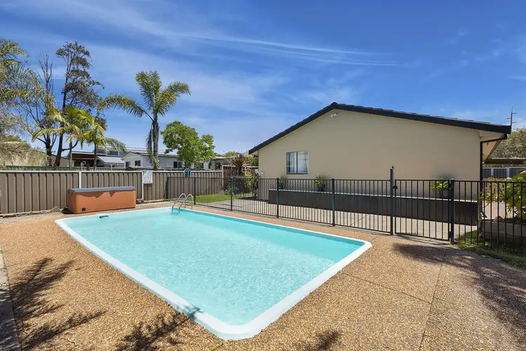 42 Bass Avenue, Killarney Vale NSW 2261