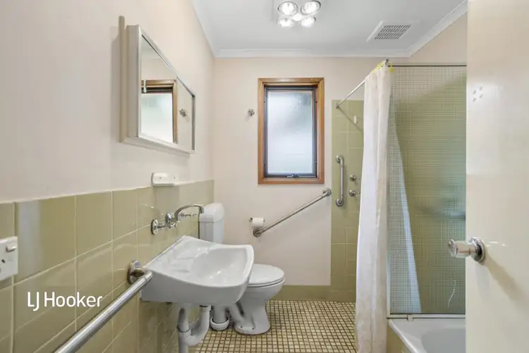 Fifth view of Homely house listing, 105 Philip Highway, Elizabeth South SA 5112