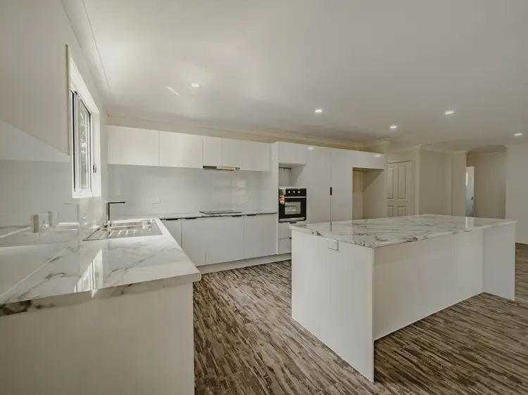 7 Bradman Street, Russell Island QLD 4184