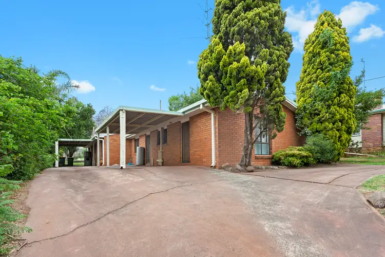1&2/16 Ruthven Street, Harlaxton QLD 4350