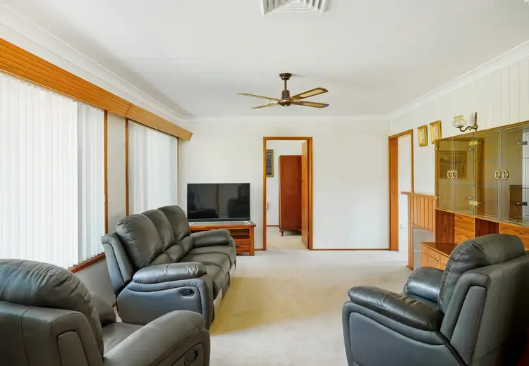 Fifth view of Homely house listing, 2 Toona Close, Taree NSW 2430