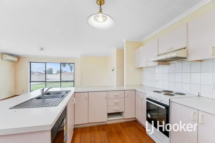 Fifth view of Homely house listing, 5 Springfield Crescent, Hampton Park VIC 3976