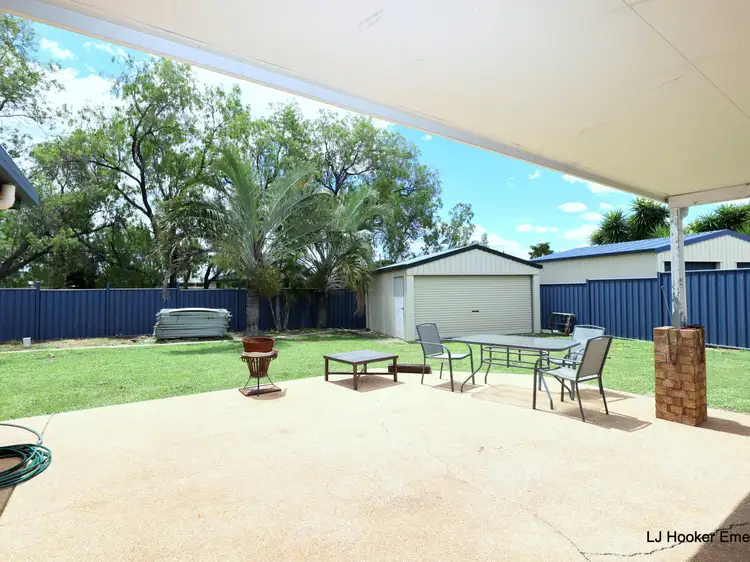 19 Vicki Close, Emerald QLD 4720