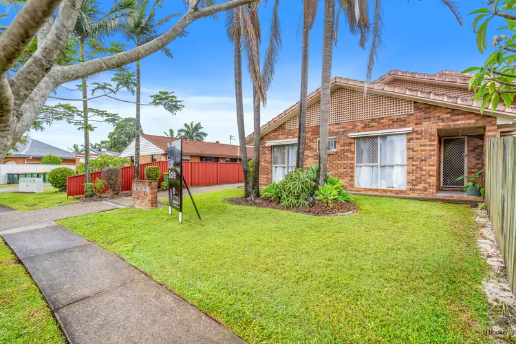 Main view of Homely townhouse listing, 1/6 Cotinga Crescent, Burleigh Waters QLD 4220