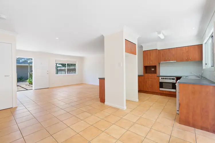Fifth view of Homely townhouse listing, 5/53 Shore Street E, Cleveland QLD 4163