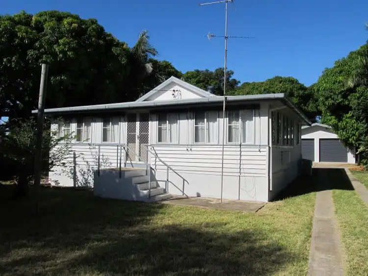 27 Murroona St, Bowen QLD 4805