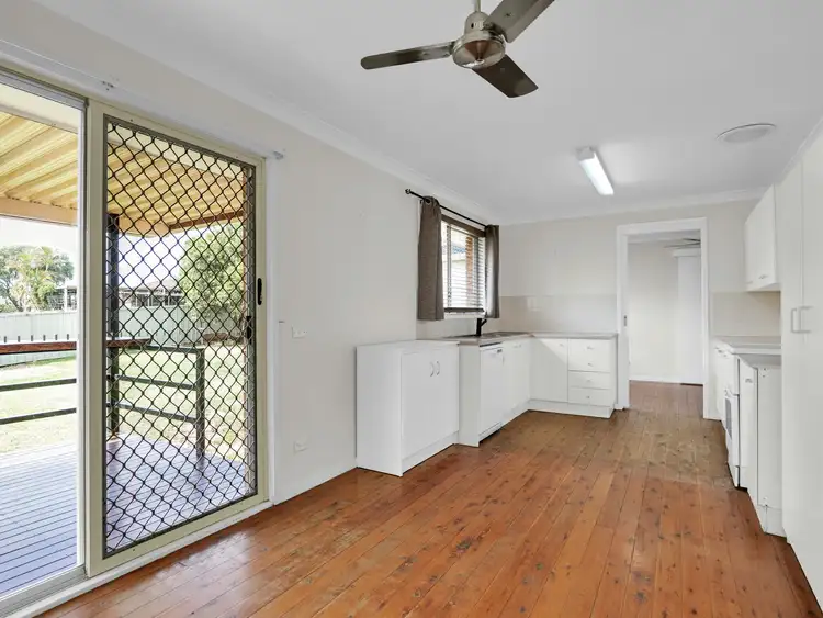Fifth view of Homely house listing, 28 Richards Avenue, Singleton NSW 2330