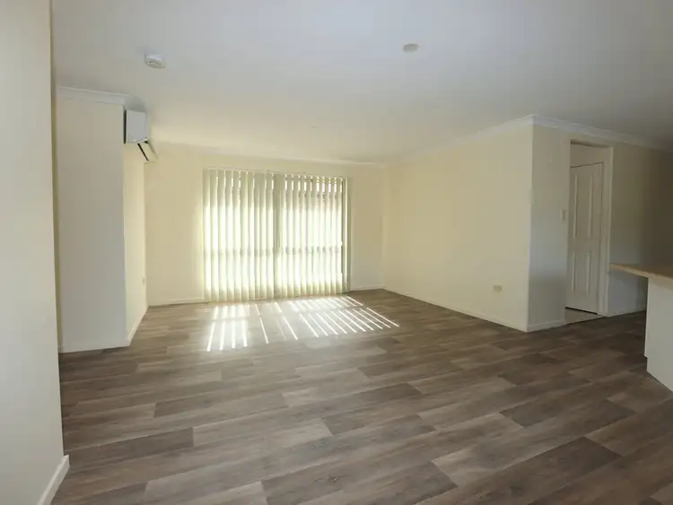 Fourth view of Homely house listing, 2 Kaitlyn Place, Emerald QLD 4720