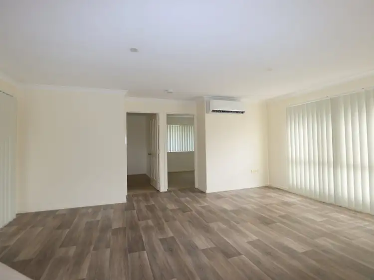 Fifth view of Homely house listing, 2 Kaitlyn Place, Emerald QLD 4720