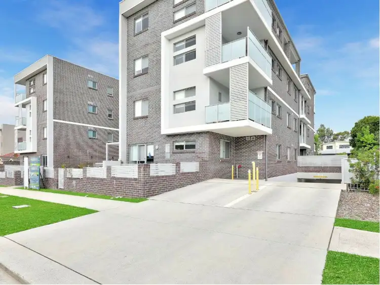 20/49 ESSINGTON STREET, Wentworthville NSW 2145