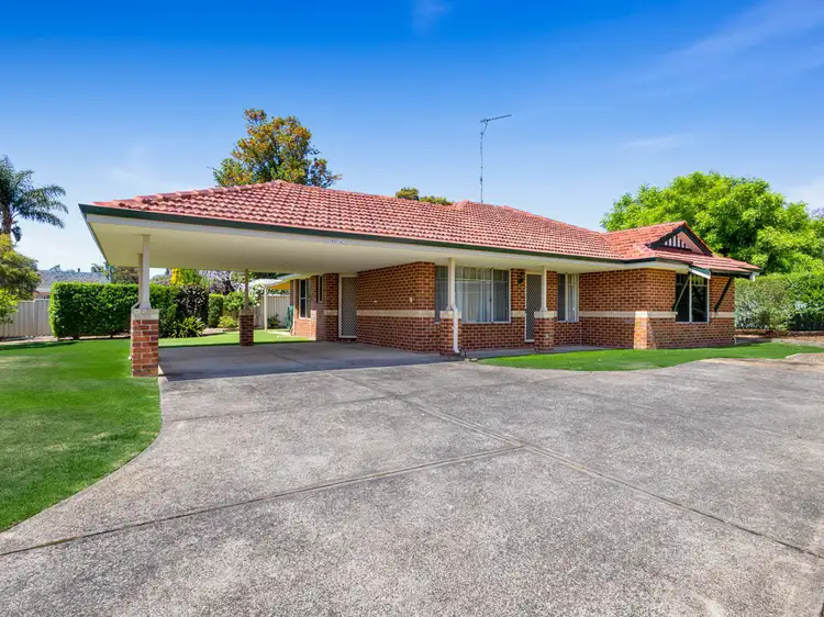 4B Larsen Court, Harvey WA 6220