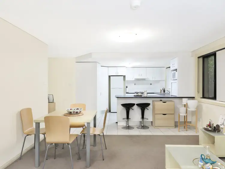 Third view of Homely apartment listing, 6/27 Mercury Street, Wollongong NSW 2500