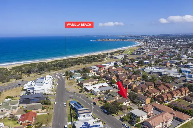 Second view of Homely house listing, 4/62-64 Peterborough Avenue, Lake Illawarra NSW 2528