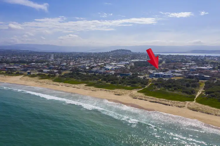 Fourth view of Homely house listing, 4/62-64 Peterborough Avenue, Lake Illawarra NSW 2528