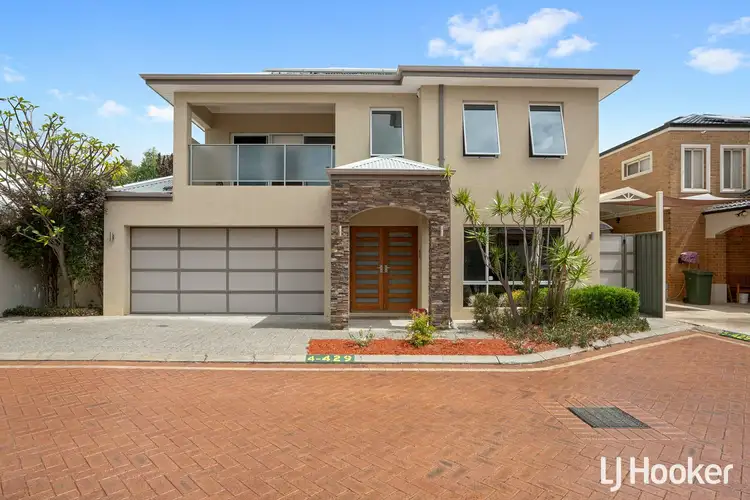 4/429 Riverton Drive East, Shelley WA 6148