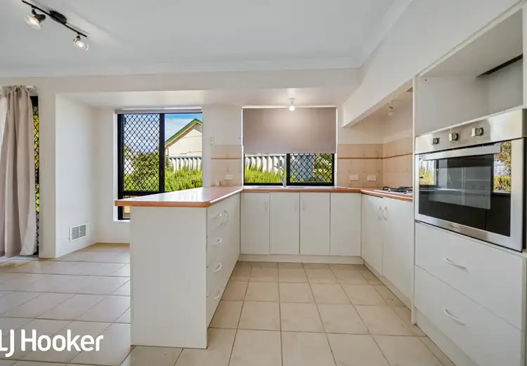 Fourth view of Homely villa listing, 4i Ball Place, Queens Park WA 6107